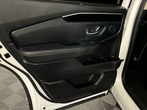 Used 2024 Honda Pilot Touring image 30