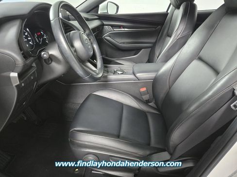 Used 2020 MAZDA MAZDA3 Hatchback image 14