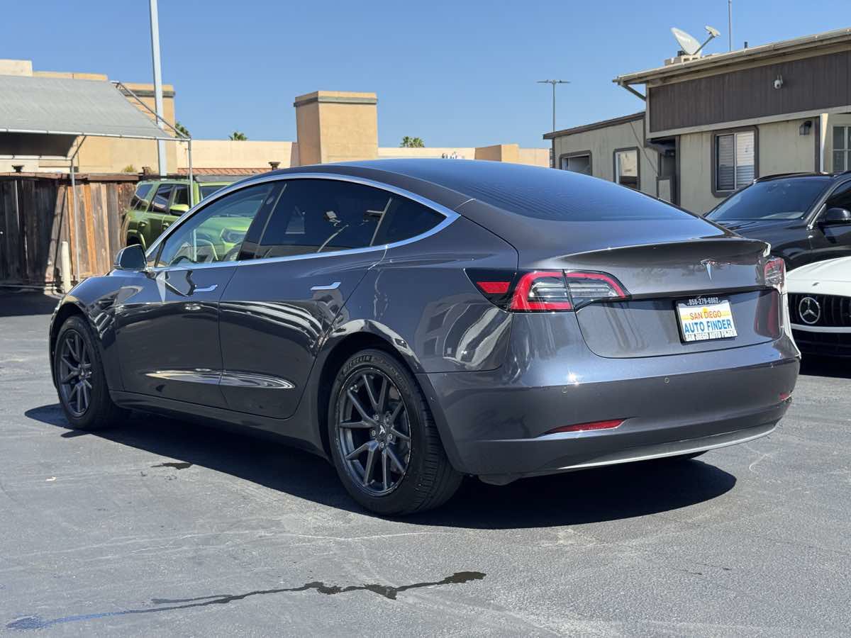 Used 2019 Tesla Model 3 RWD image 10