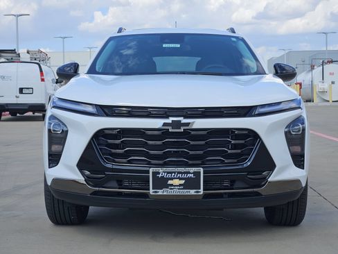 New 2026 Chevrolet Trax ACTIV w/ Sunroof Package FWD image 6