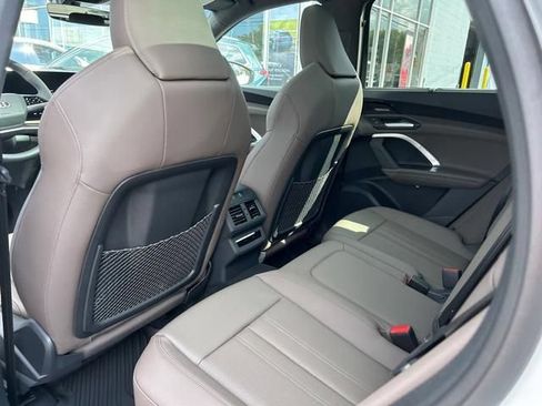 Used 2025 Audi Q5 Premium Plus w/ Premium Plus AWD/4WD image 12