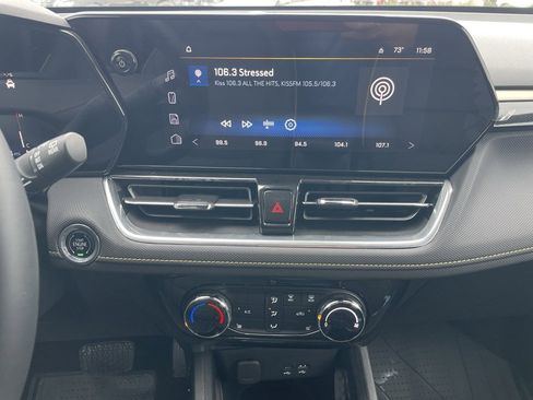 Used 2025 Chevrolet TrailBlazer ACTIV w/ Driver Confidence Package image 16