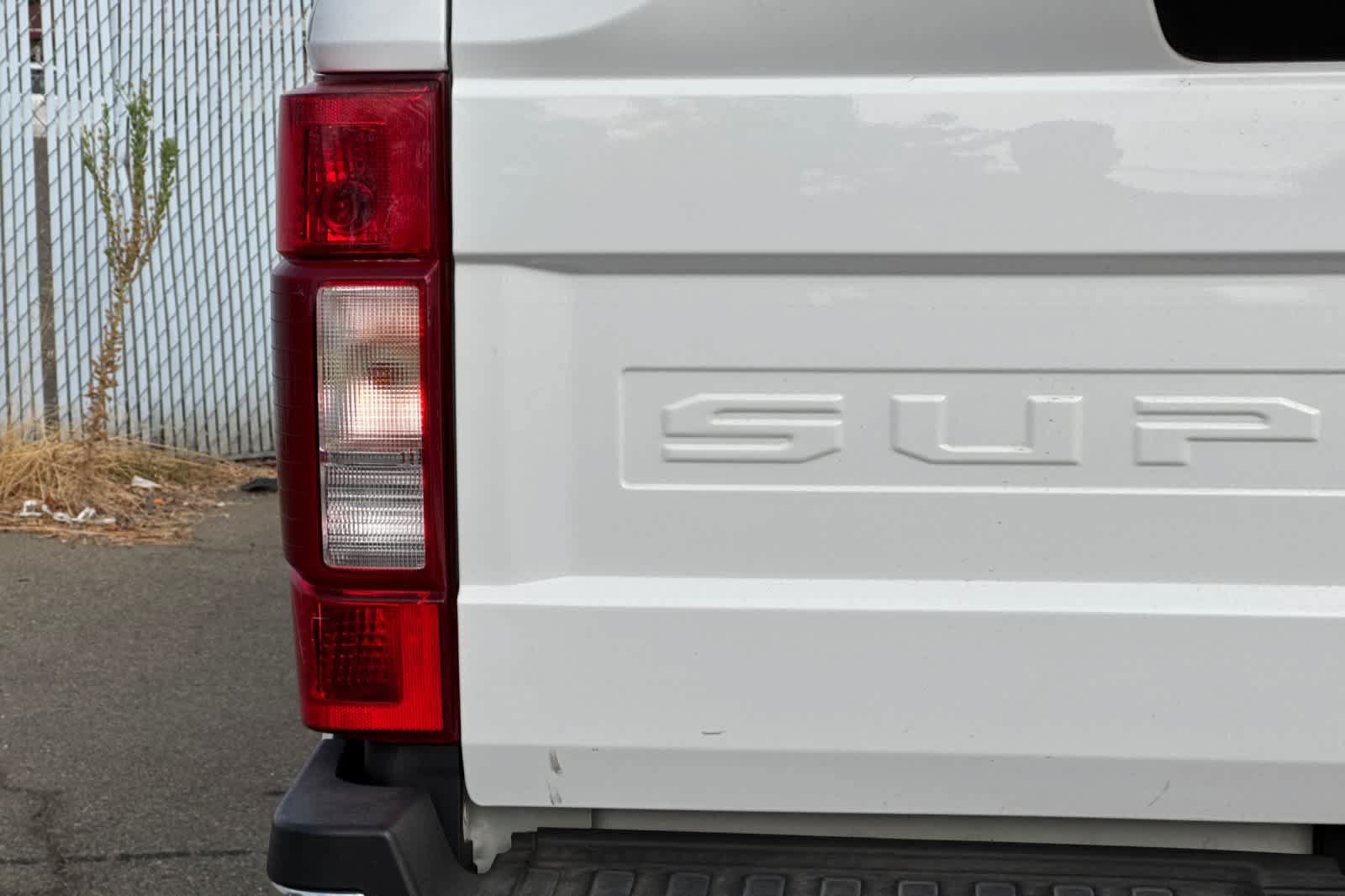 Used 2021 Ford F250 XLT w/ XLT Premium Package AWD/4WD image 21