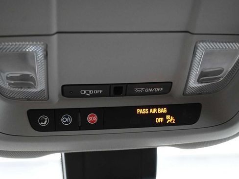 Used 2020 GMC Terrain SLE w/ Driver Convenience Package AWD/4WD image 15