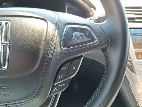 Used 2019 Lincoln MKZ Premiere FWD image 21
