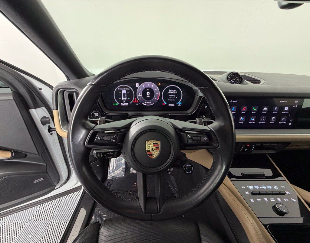 Certified 2024 Porsche Cayenne S AWD/4WD image 25