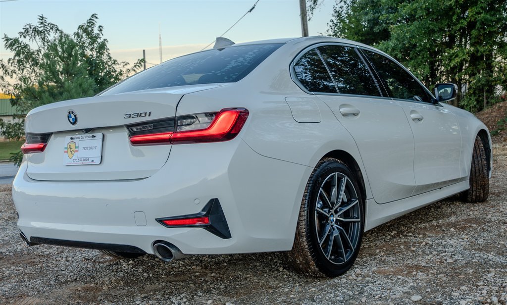Used 2019 BMW 330i Sedan w/ Convenience Package RWD image 5