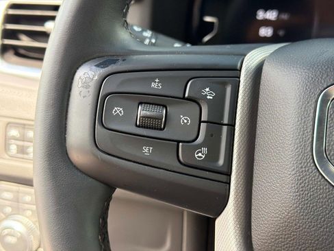 Used 2023 GMC Yukon XL Denali AWD/4WD image 47