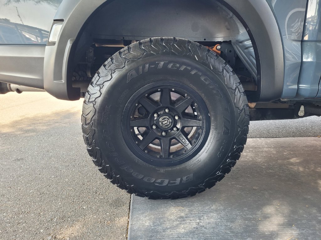 Used 2023 Ford F150 Raptor w/ Blue Interior Package AWD/4WD image 38
