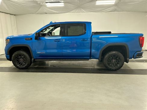 Used 2023 GMC Sierra 1500 AT4X image 6
