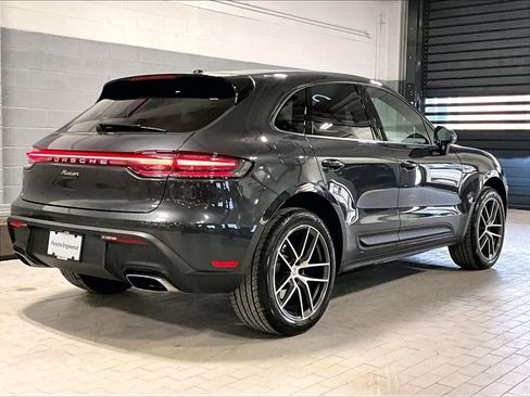 Used 2025 Porsche Macan image 17
