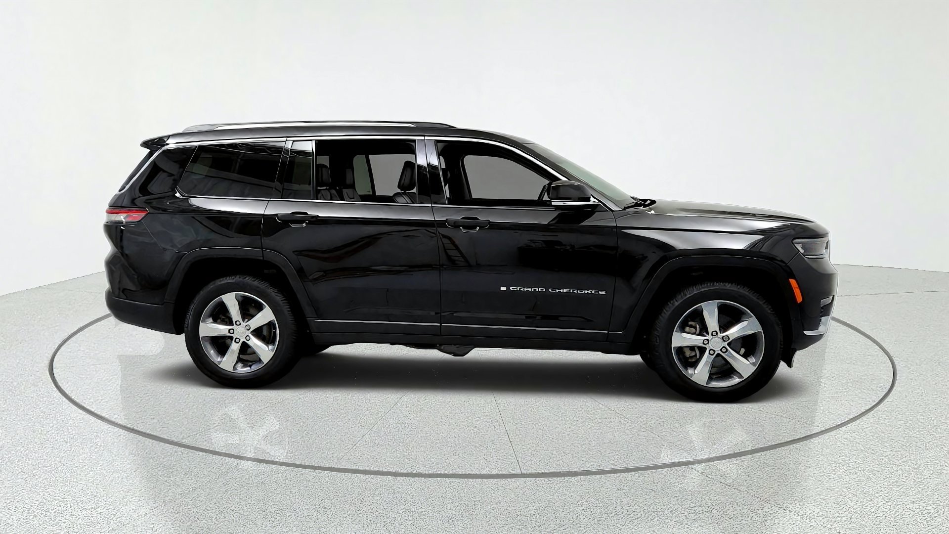 Used 2021 Jeep Grand Cherokee L Limited AWD/4WD image 6