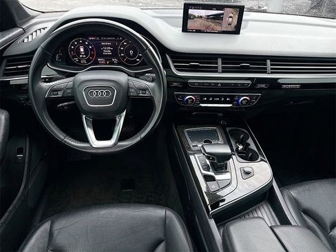 Used 2018 Audi Q7 3.0T Prestige image 25