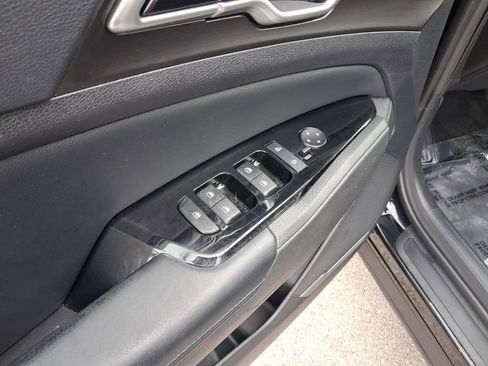 Used 2023 Kia Sportage EX AWD/4WD image 16