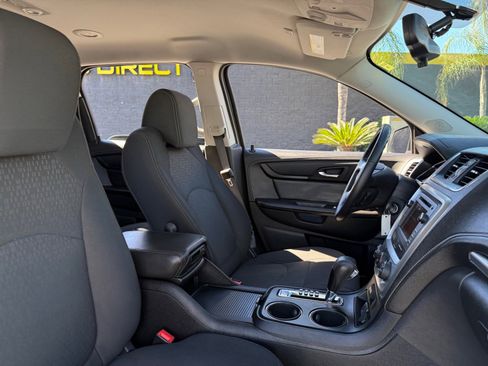 Used 2016 GMC Acadia SLE image 21