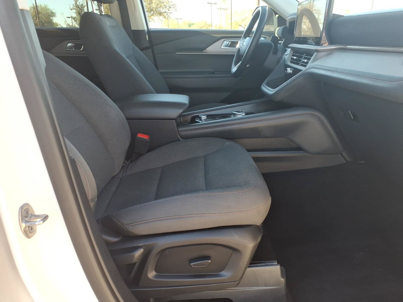 Certified 2025 Ford Explorer Active RWD image 10