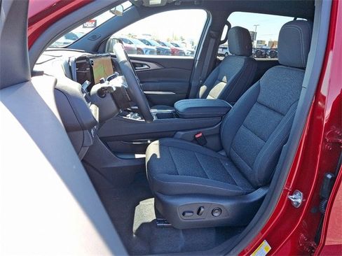 New 2025 Chevrolet Traverse LT w/ Enhanced Driving Package image 10