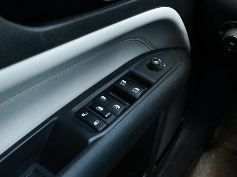Used 2024 Jeep Compass Limited AWD/4WD image 20