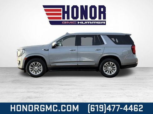 Used 2023 GMC Yukon SLT w/ SLT Premium Package image 7