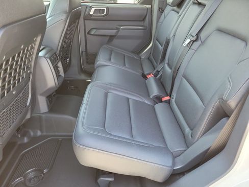 New 2026 Ford Bronco Badlands AWD/4WD image 13