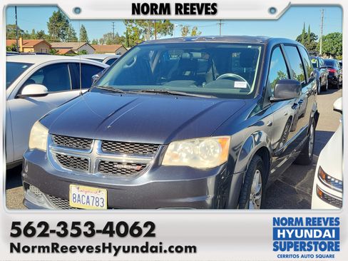 Used 2013 Dodge Grand Caravan SXT FWD image 1