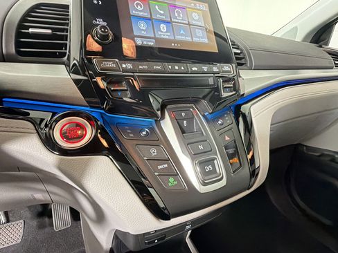 Certified 2023 Honda Odyssey Touring image 25