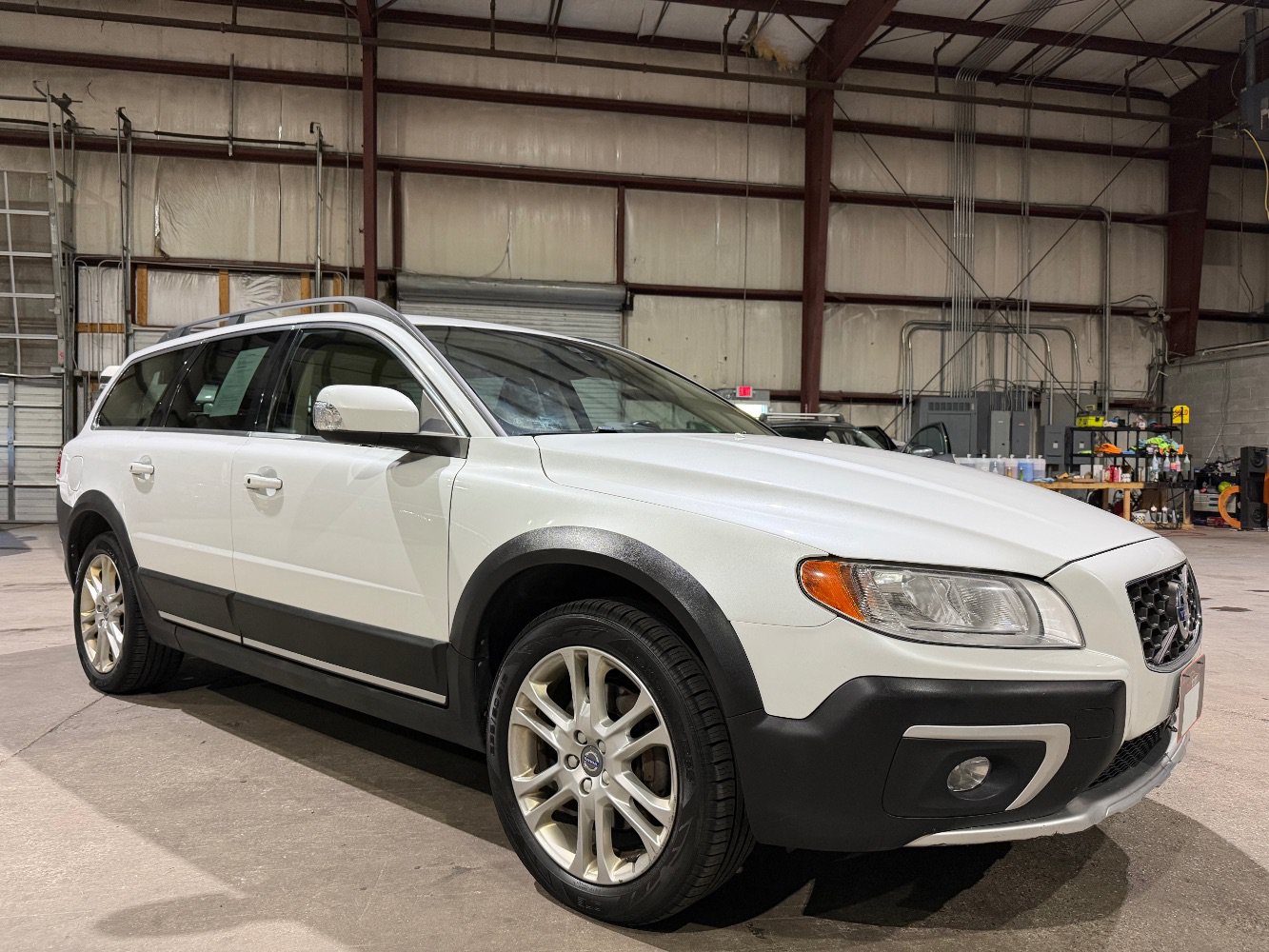 Used 2016 Volvo XC70 T5 Premier w/ Proximity Package AWD/4WD image 1
