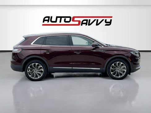 Used 2023 Lincoln Nautilus Reserve AWD/4WD image 8