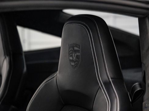 Used 2024 Porsche 911 GT3 image 40