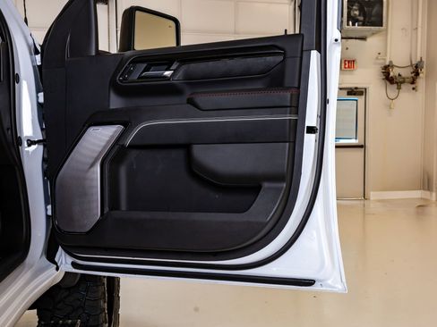 Used 2026 GMC Sierra 2500 AT4X AWD/4WD image 38