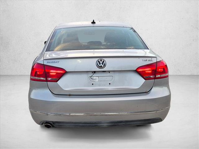 Used 2015 Volkswagen Passat 1.8T SEL Premium FWD image 6
