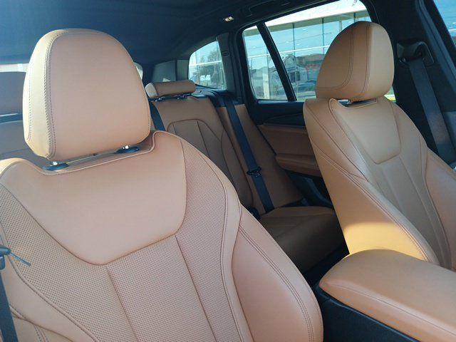 Used 2022 BMW X3 sDrive30i w/ M Sport Package 2 RWD image 18