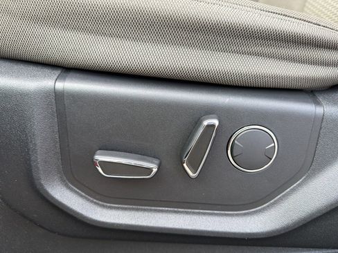 Used 2017 Ford F150 XLT w/ Equipment Group 302A Luxury image 29