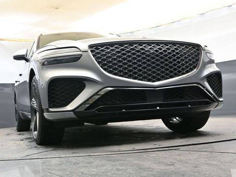Used 2025 Genesis GV70 2.5T w/ Sport Prestige Package AWD/4WD image 35