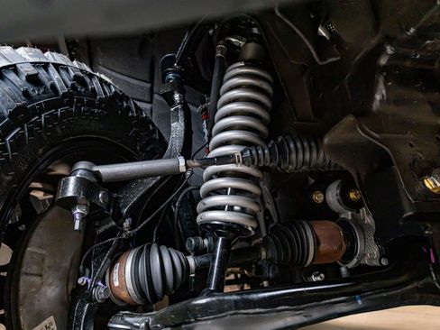 Used 2024 GMC Sierra 1500 AT4 w/ Technology Package image 14