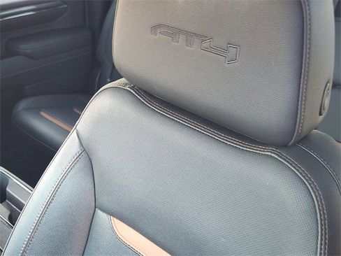 Used 2024 GMC Sierra 2500 AT4 w/ AT4 Premium Plus Package image 15