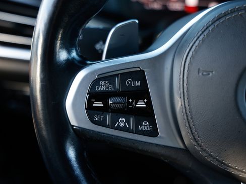 Used 2020 BMW X6 M50i image 31