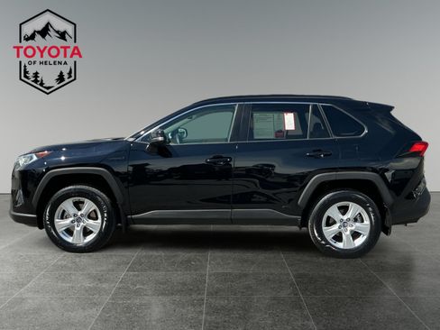 Certified 2020 Toyota RAV4 XLE w/ Convenience Package AWD/4WD image 2