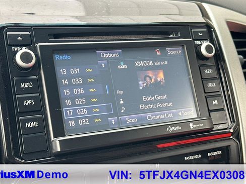 Used 2014 Toyota Tacoma PreRunner image 26