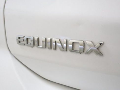 Used 2021 Chevrolet Equinox LT AWD/4WD image 23