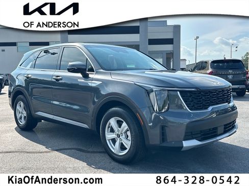 Used 2025 Kia Sorento LX FWD image 1