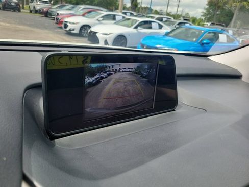 Used 2018 Lexus RX 350L FWD w/ Accessory Package image 18