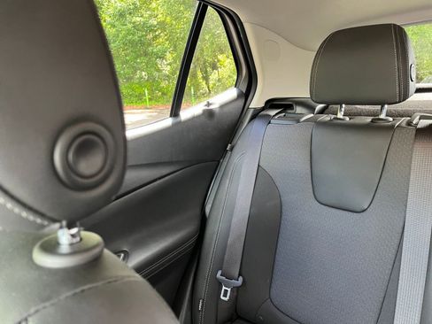 Used 2025 Buick Encore GX Preferred FWD image 38