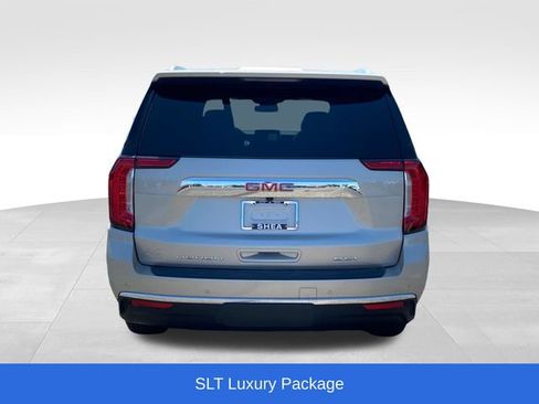 Used 2023 GMC Yukon SLT w/ SLT Luxury Package AWD/4WD image 4