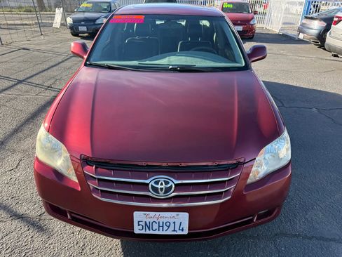 Used 2005 Toyota Avalon Touring image 3