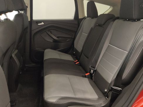 Used 2015 Ford Escape SE AWD/4WD image 18