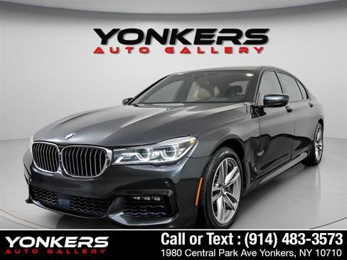 Used 2016 BMW 750i xDrive image 1