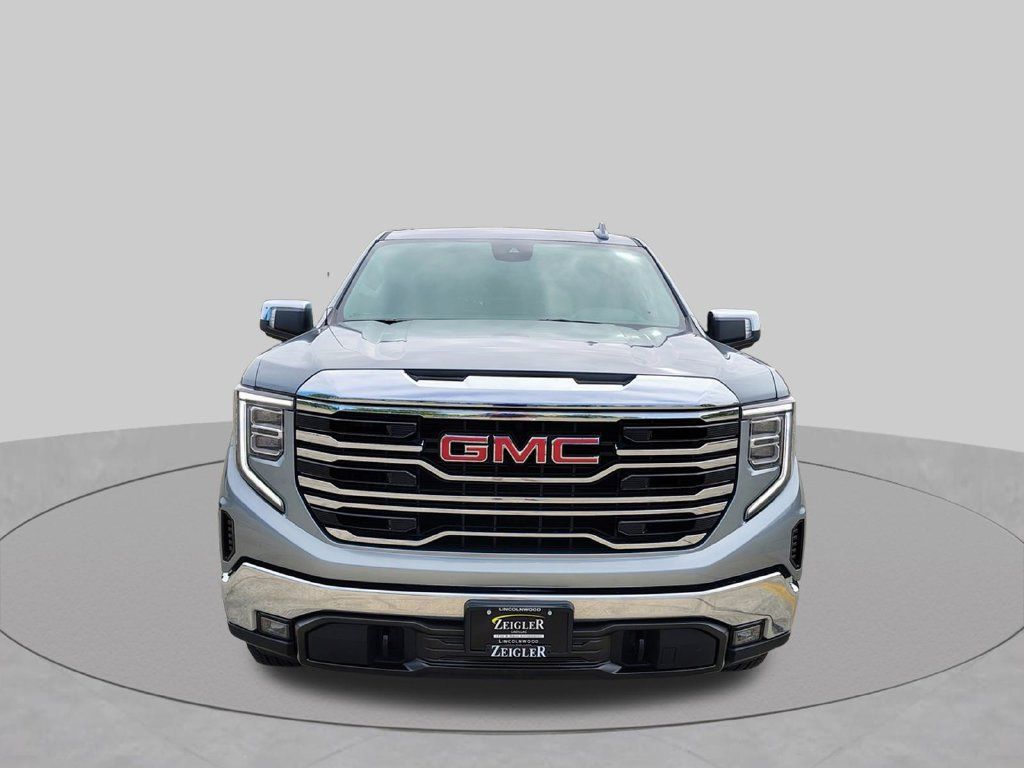 Used 2025 GMC Sierra 1500 SLT AWD/4WD image 2