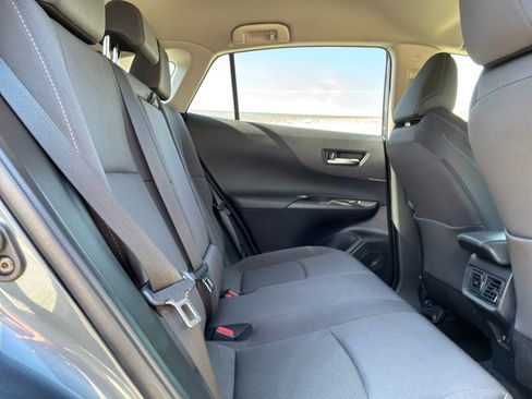 Used 2021 Toyota Venza LE w/ Carpet Mat Package (TMS) AWD/4WD image 19