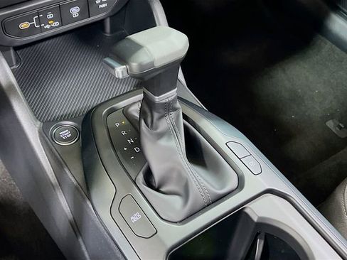 New 2025 Kia K4 LX image 16